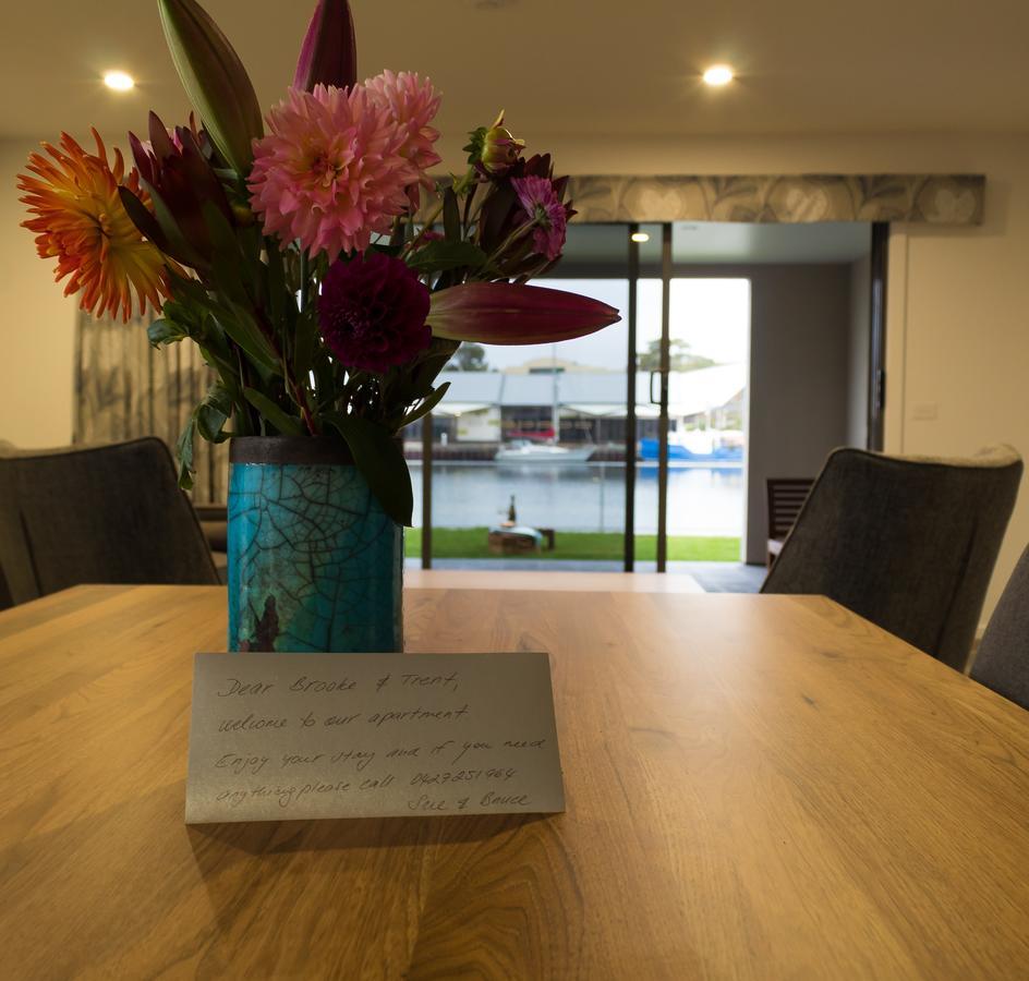 Ulverstone Waterfront Apartments Bagian luar foto
